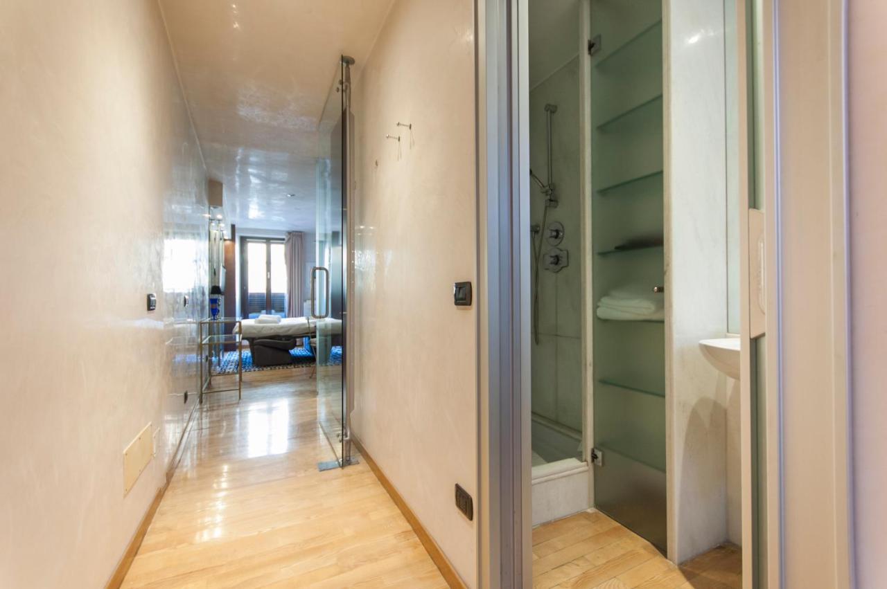 Youhosty - Duomo Studio Apartment Μιλάνο Εξωτερικό φωτογραφία