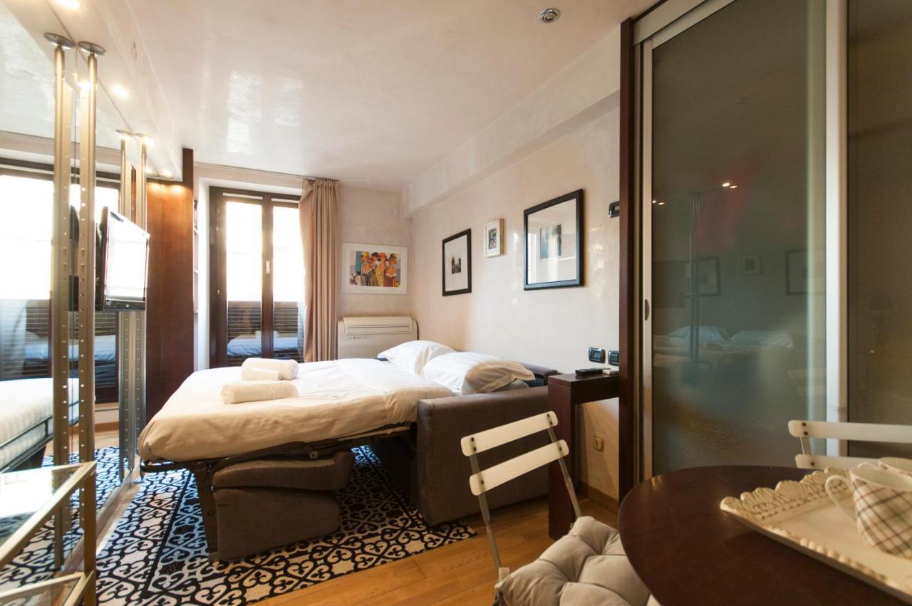 Youhosty - Duomo Studio Apartment Μιλάνο Εξωτερικό φωτογραφία